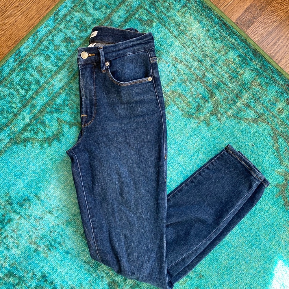 Good American Good Leg Jean